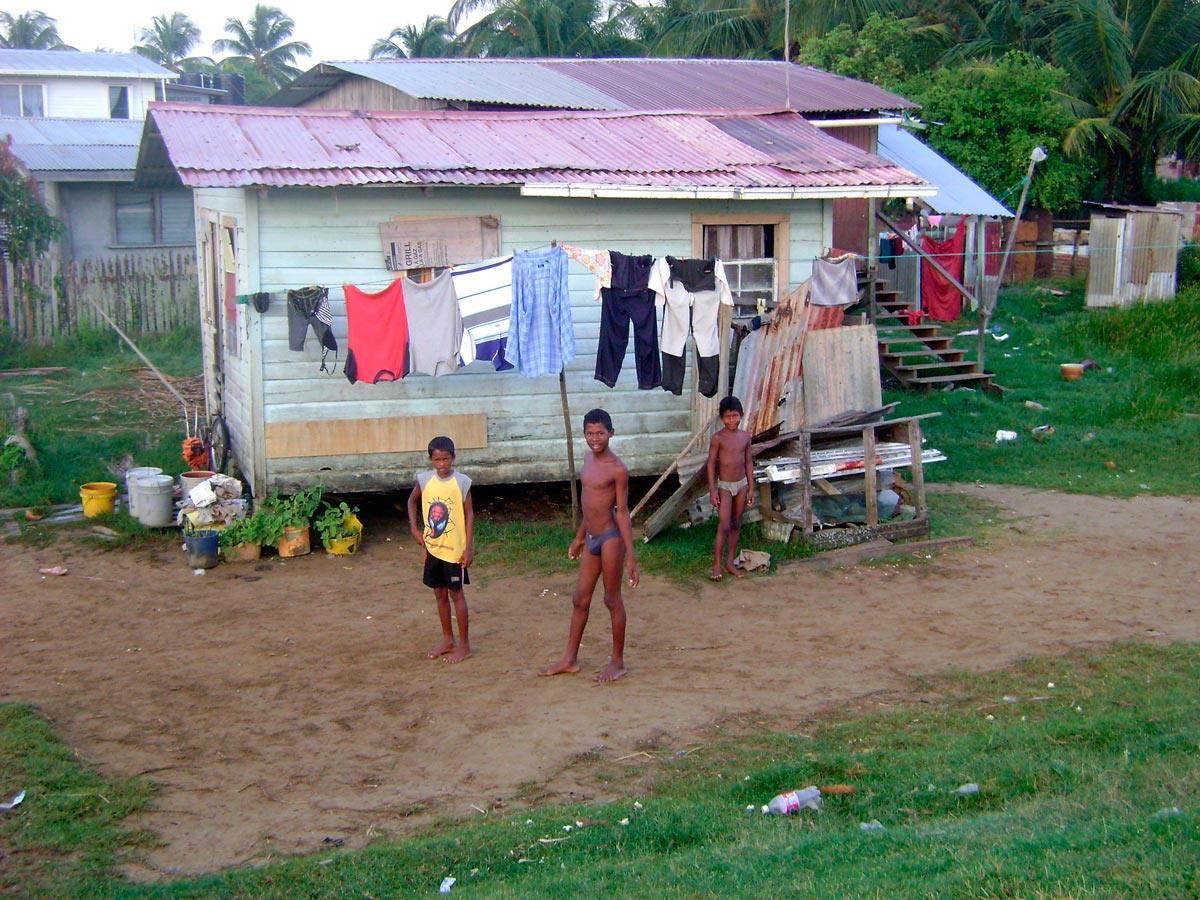 Boys playing in holidays (Мальчишки на каникулах), 2009