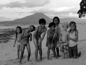 Local kids on the beach / Местные дети на пляже