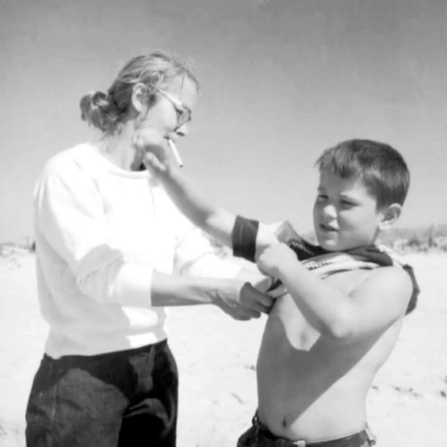 Robert De Niro With His Mother, Virginia Admiral (Роберт Де Ниро со своей матерью, Вирджинией Адмирал), 1950s