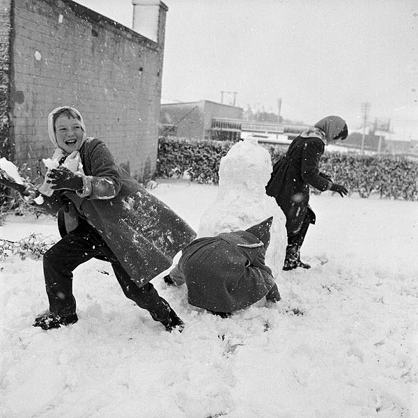 Children from Australia staying at Pen-y-groes, Arfon (Дети из Австралии, остановившиеся в Пенигроэс, Арфон) January 1962 