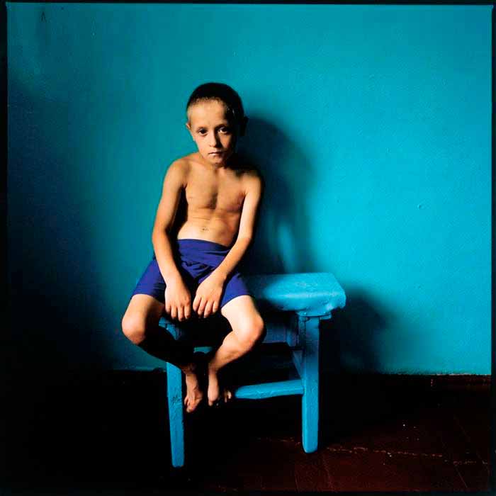 Boy on a Stool (Мальчик на стуле), 2006