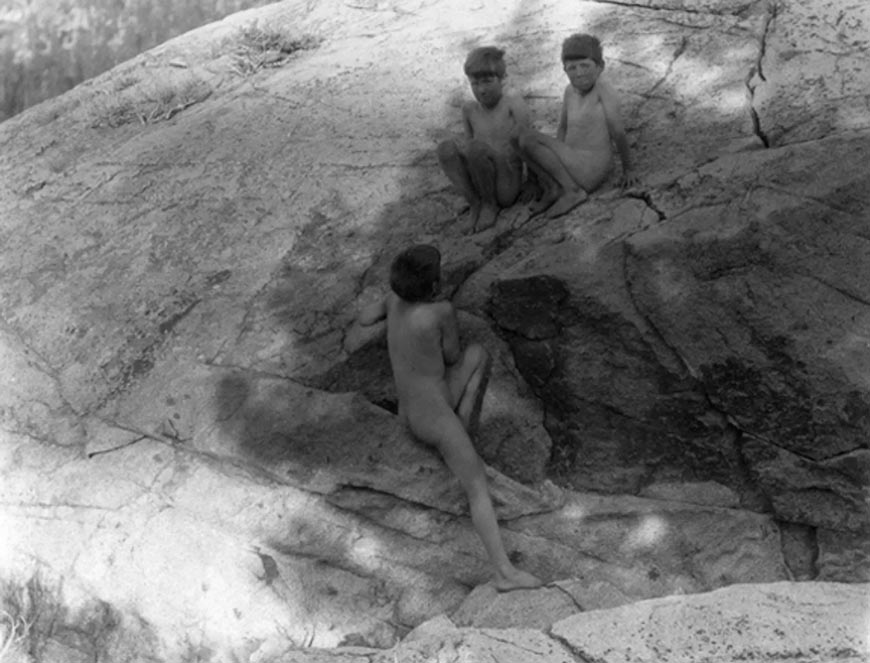 My Sons in the Mountains (Сыновья фотографа в горах), 1924