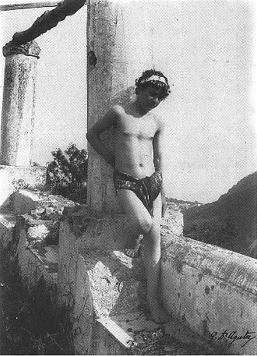 Boy on Ziretto Mountain Wineyard (Мальчик на винограднике у горы Зиретто), c.1910