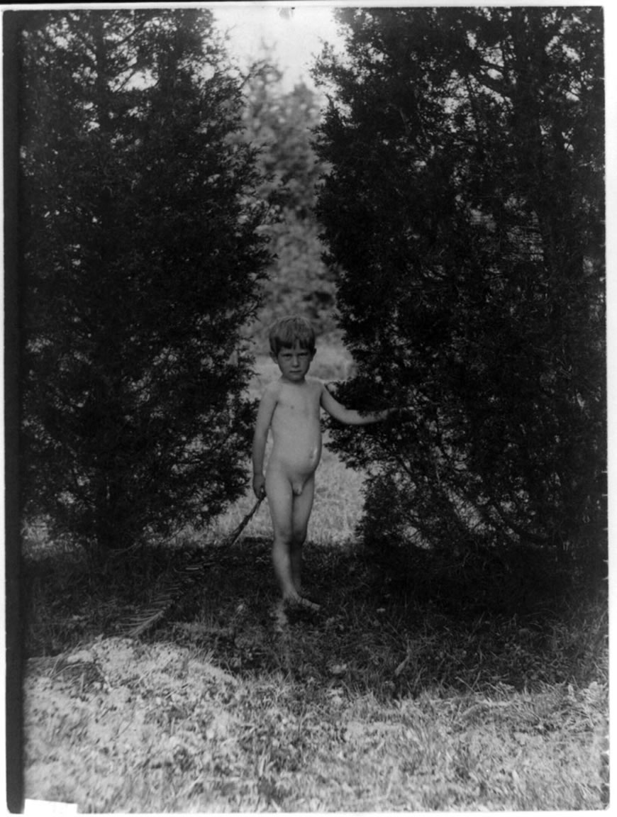 Child nude I (Нагой ребёнок I)