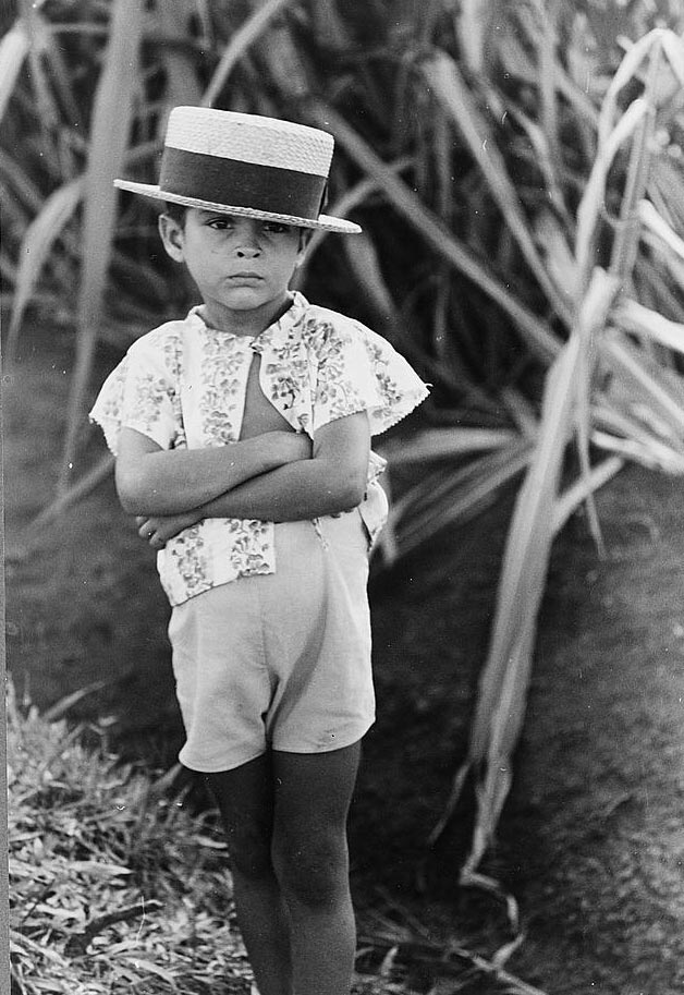 Farm boy along the road near Corozal (Фермерский мальчик у дороги близ Корозала), Dec.1941