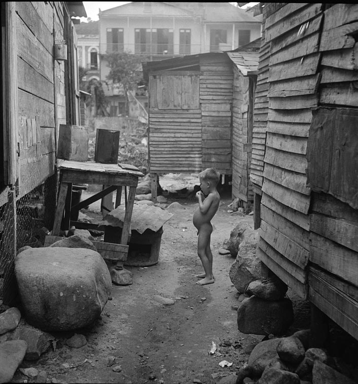 Untitled / In the slum area (Без названия / В трущобах), Jan.1942