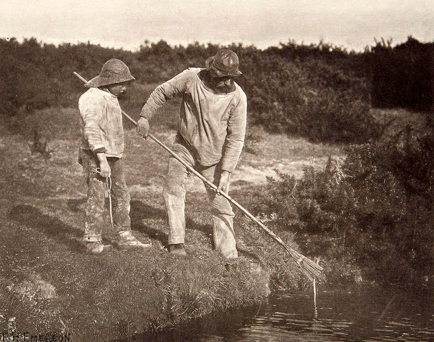 Eel-Picking in Suffolk Waters (Лов угря в водах Суффолка), 1888