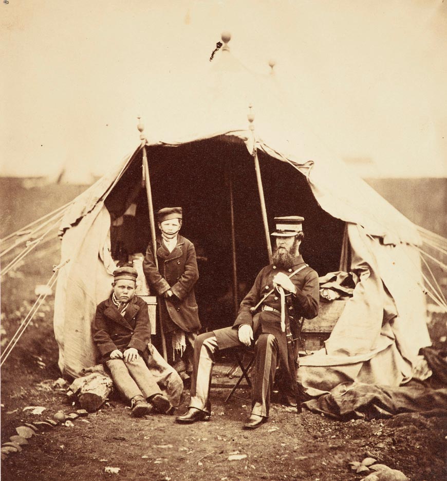 Colonel Brownrigg C.B. & the two Russian boys (Полковник Браунригг С.Б. и два русских мальчика), 1855