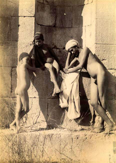 Group of naked young men (Группа юных обнажённых мужчин), 1900-1920