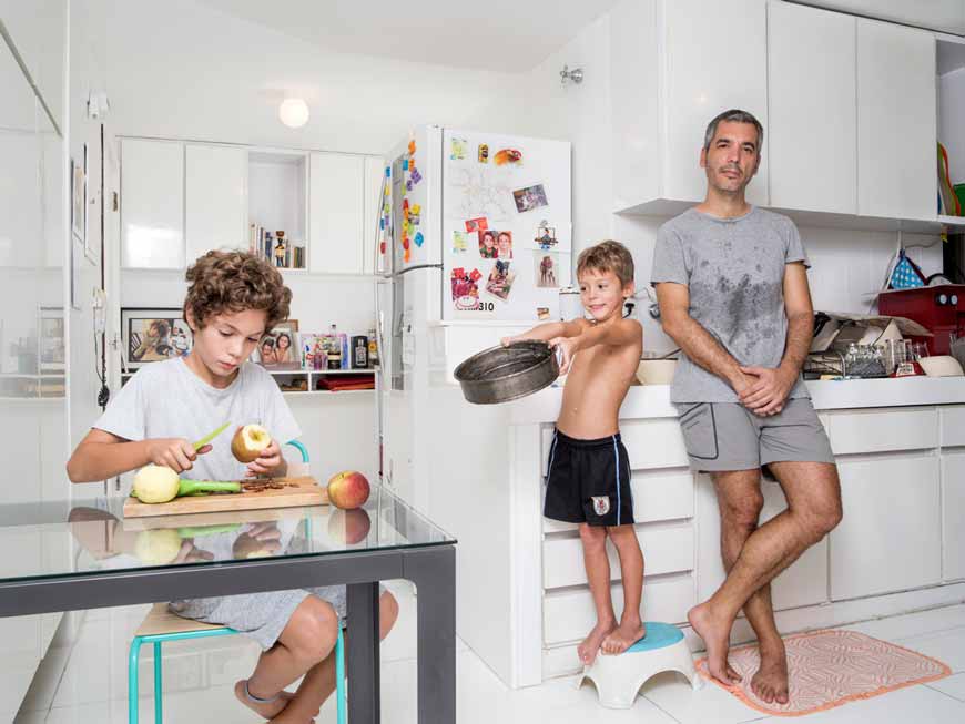 Esteban Israel(45) Niko(11), Oliver(5) Rio De Janeiro, Brasil