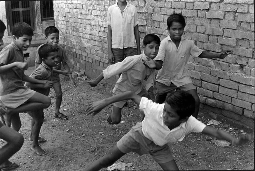 Boys playing (Играющие мальчишки), c.1970