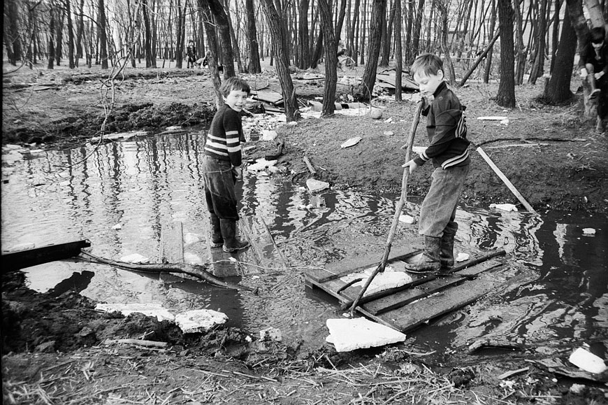 Zwei Jungen im Wald (Два мальчика в лесу), 1980