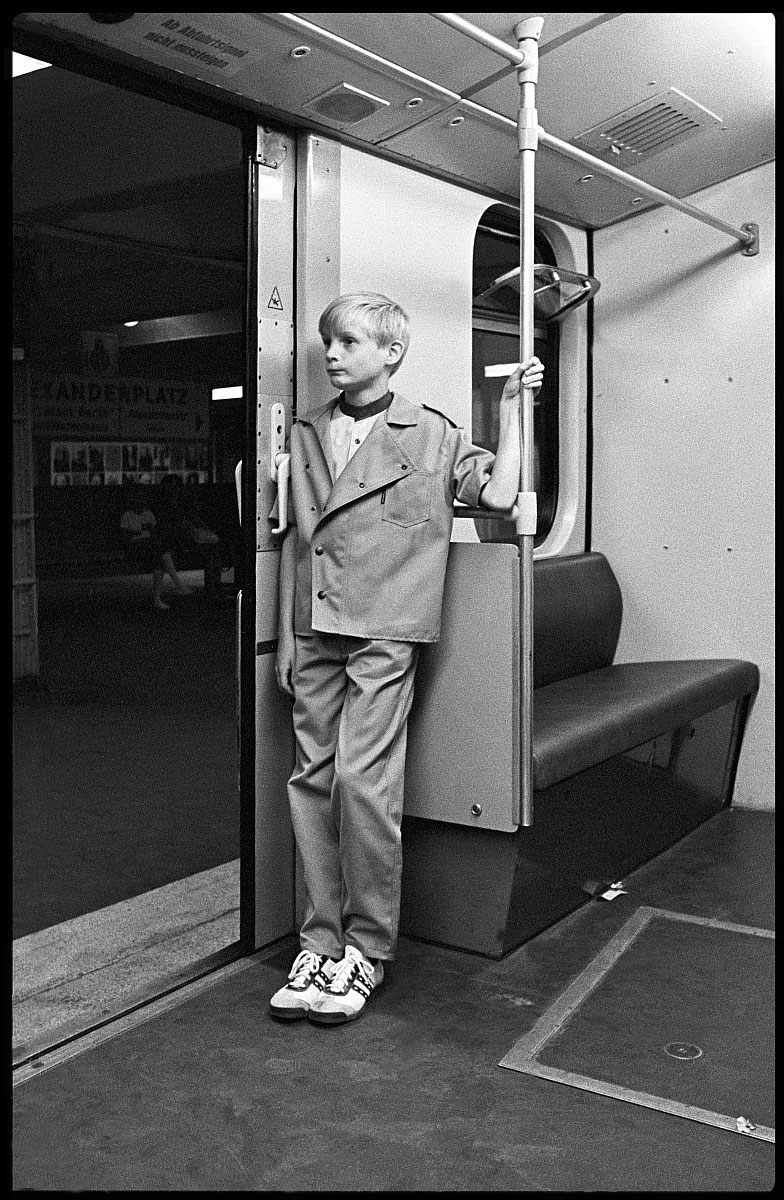 Junge in der U-Bahn (Мальчик в метро), 1985