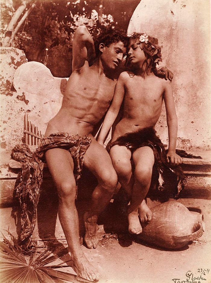 Due ragazzi seduti / Pan & Daphni (Два сидящих мальчика / Пан и Дафни), c.1895