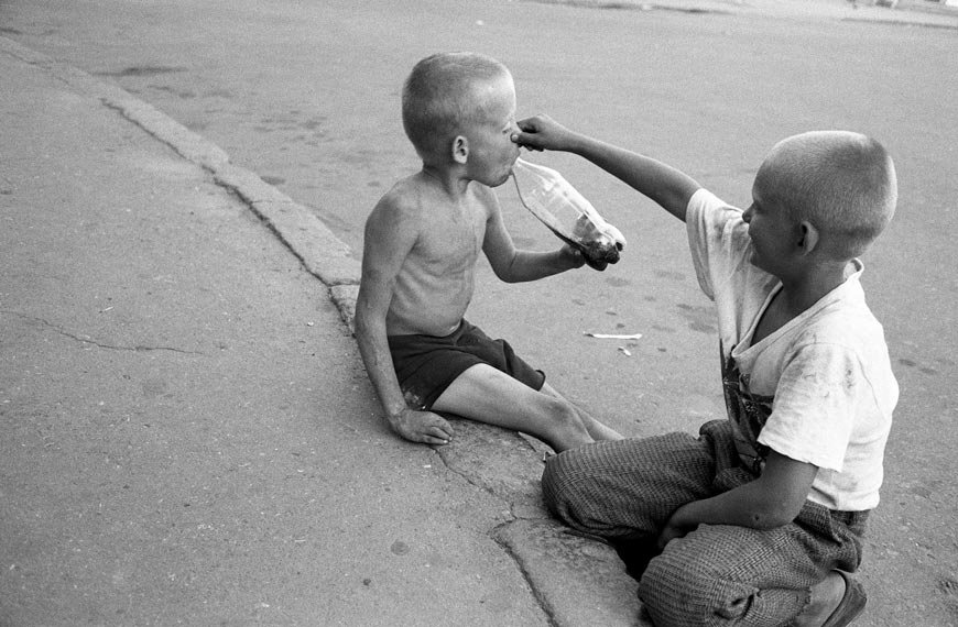 Уличные мальчишки на Греческой площади (Street urchins on Greek Square), 1997