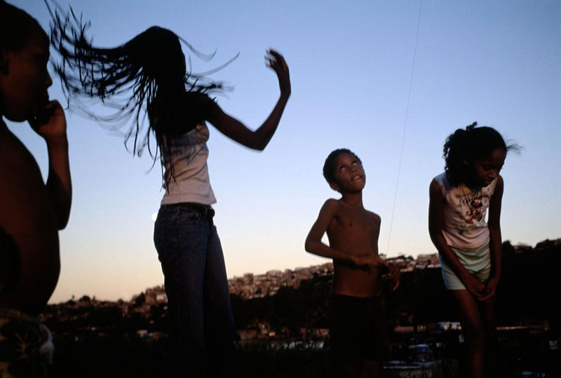 Favela kids (Дети из фавелы). Salvador, Brazil, 2002