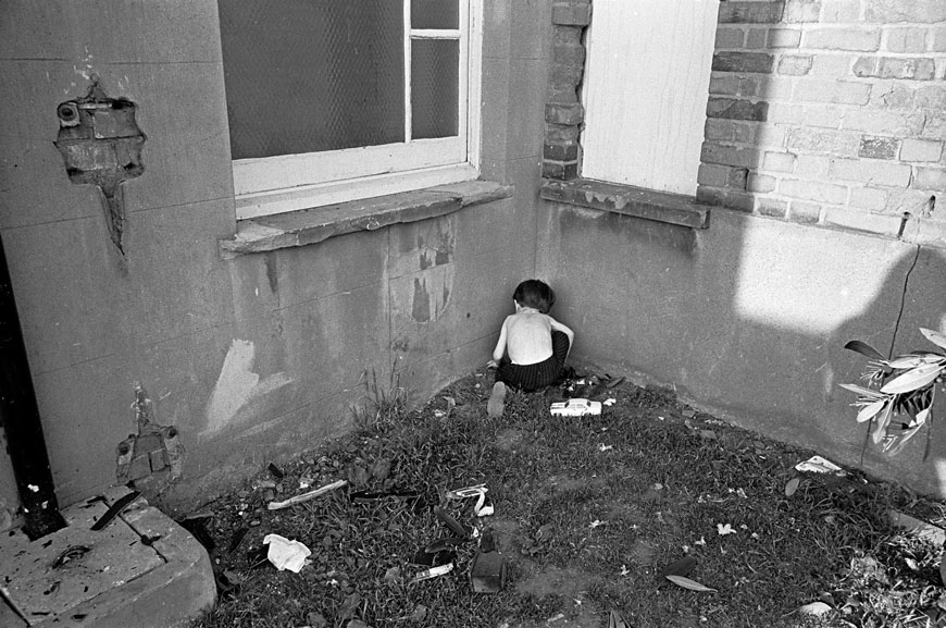 Child in the garden of his hostel (Ребенок в саду своего общежития), 1969