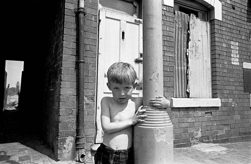 Child living in slum area (Мальчик, живущий в квартале трущоб), 1969