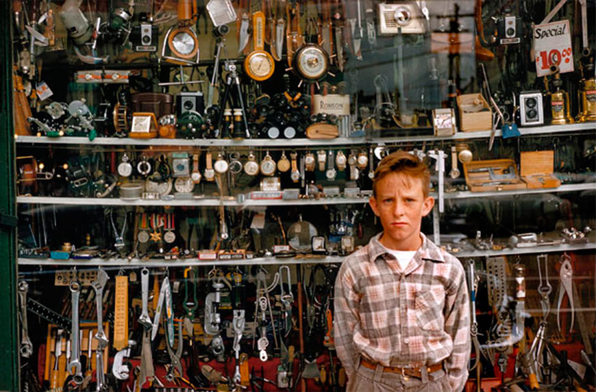 2nd Hand Store Boy (Мальчик из магазина поддержанных товаров), 1959