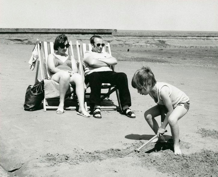 Family Holiday (Семейный отдых), 1979