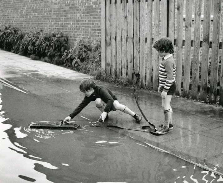 Playing Ships (Игра в кораблики), 1979