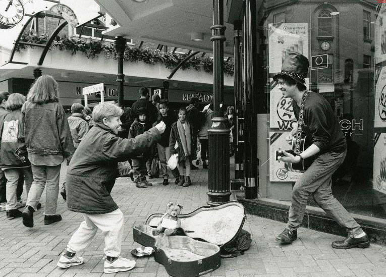 Paying ther Busker (Плата уличному музыканту), 1991-1999