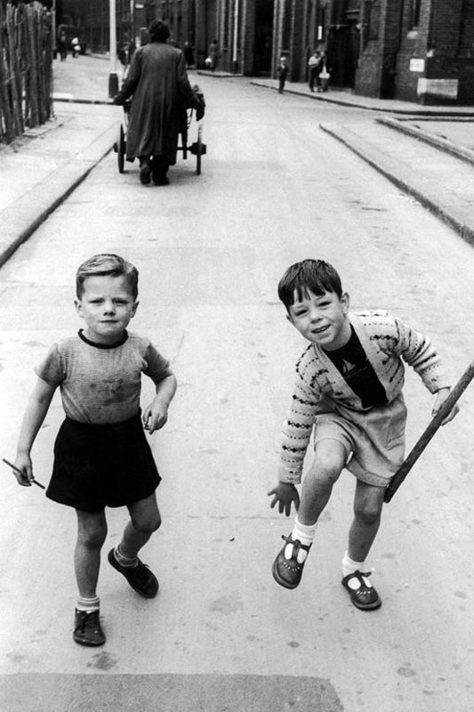 from series CHILDREN ON THE STREETS * из серии ДЕТИ НА УЛИЦАХ (1954)