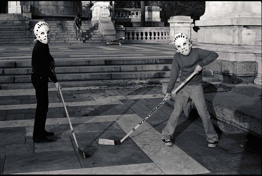 Boys in hockey masks (Мальчишки в хоккейных масках), 1940-1979