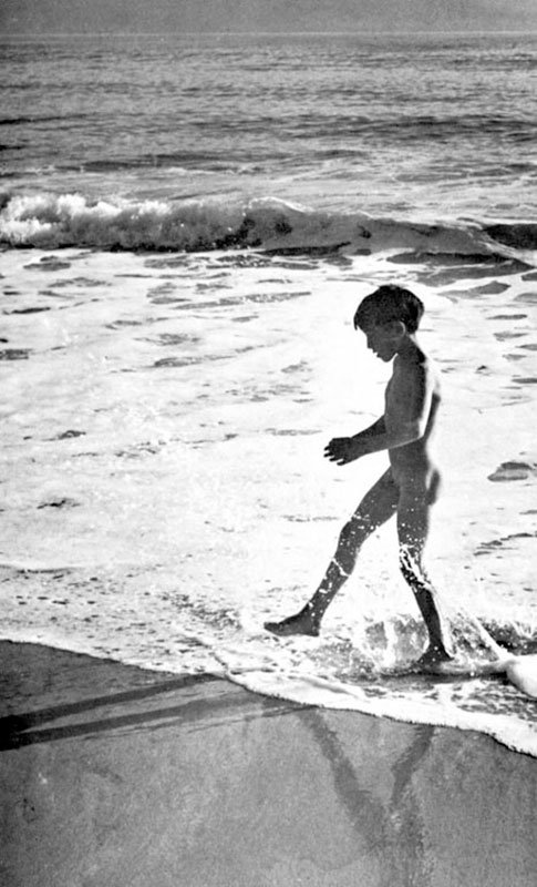 A Certain Freedom: An Unbuttoned Look at Boyhood in Portugal (including Madeira) where Growing Up is Nearly Always Fun