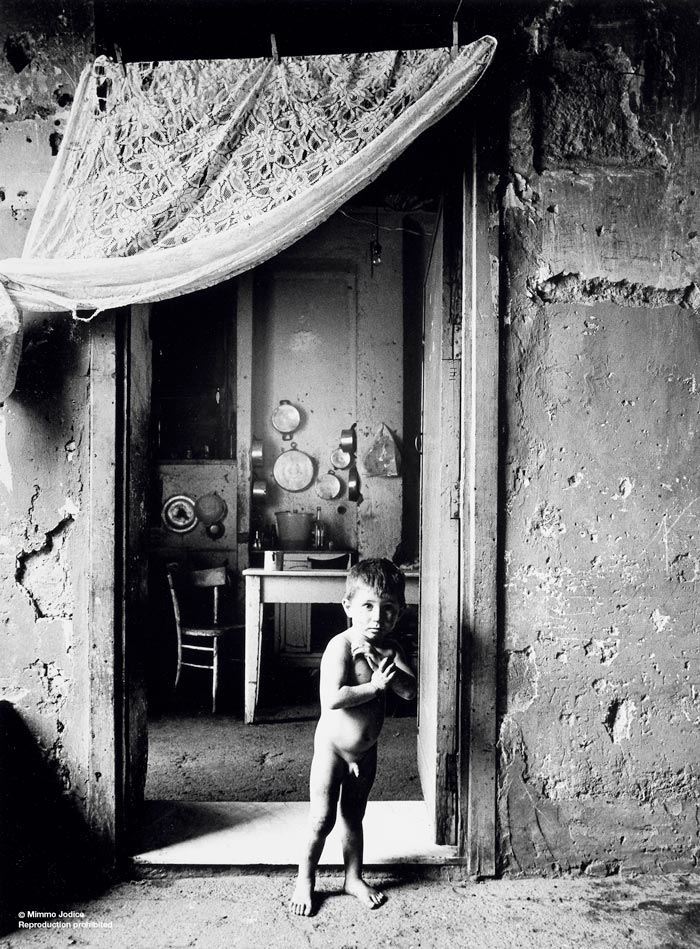 Ercolano, il ventre del colera (Геркуланум, чрево холеры), 1972