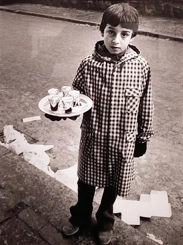 Bar Boy (Мальчик из бара), 1973