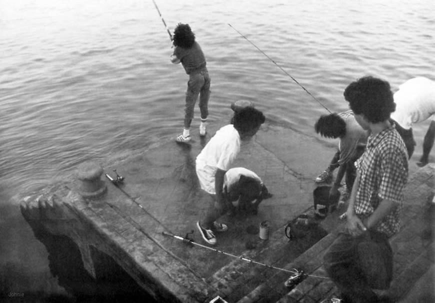 Au bord du Douro: les enfants de Porto (На берегах реки Дору: дети Порто)