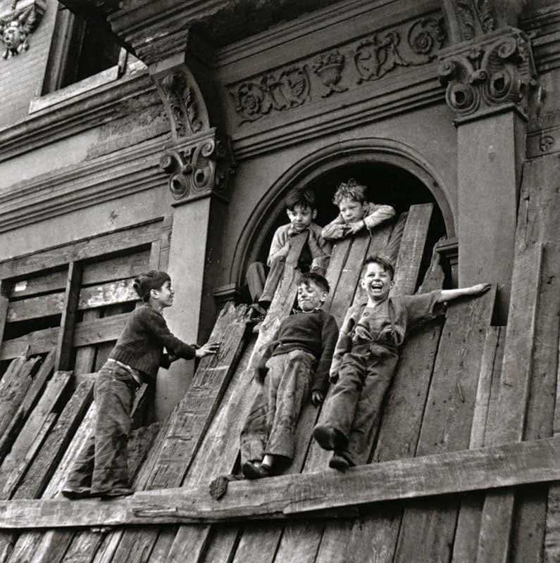 Abandoned House (Заброшенный дом), 1960s