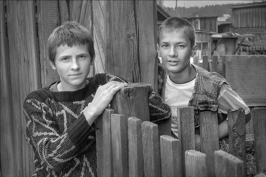 Местные (Local Boys), 2003