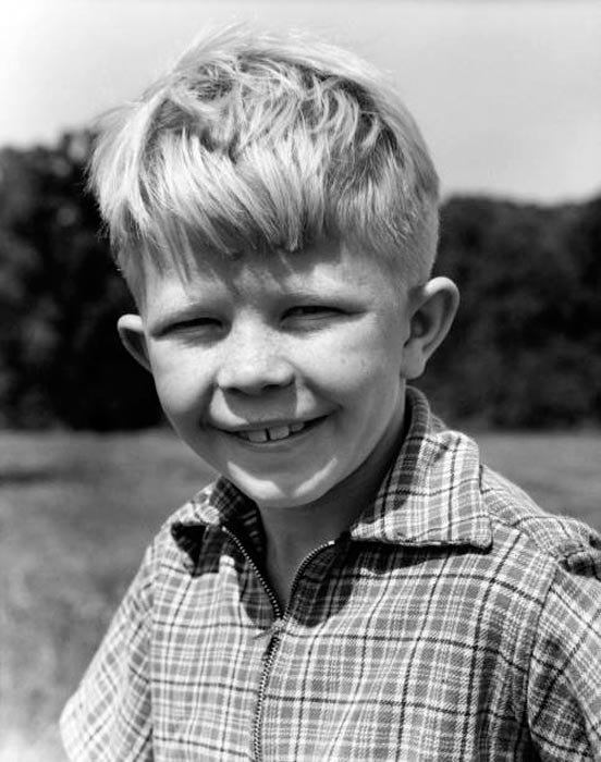 Portrait of boy smiling (Портрет улыбающегося мальчика), c.1942