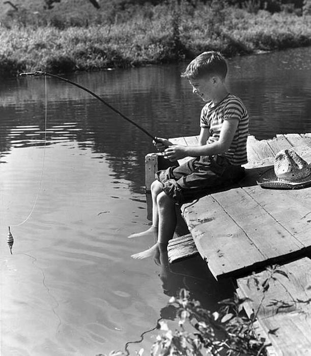 Gone fishing (На рыбалке), c.1945