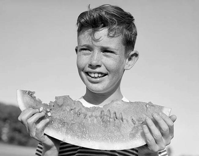 Portrait of boy holding watermelon (Портрет мальчикас арбузом), c.1954