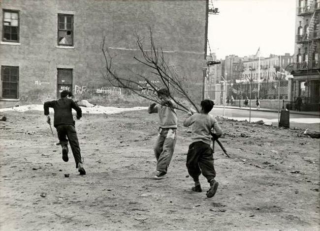 Untitled / Three boys playing, one with a tree branch and two with smaller sticks (Без названия / Три играющих мальчика, один с веткой, двое с палками поменьше), c.1939-1940