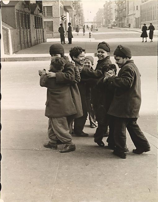 Thanksgiving. Boys Dancing (День благодарения. Танцующие мальчики), c.1942