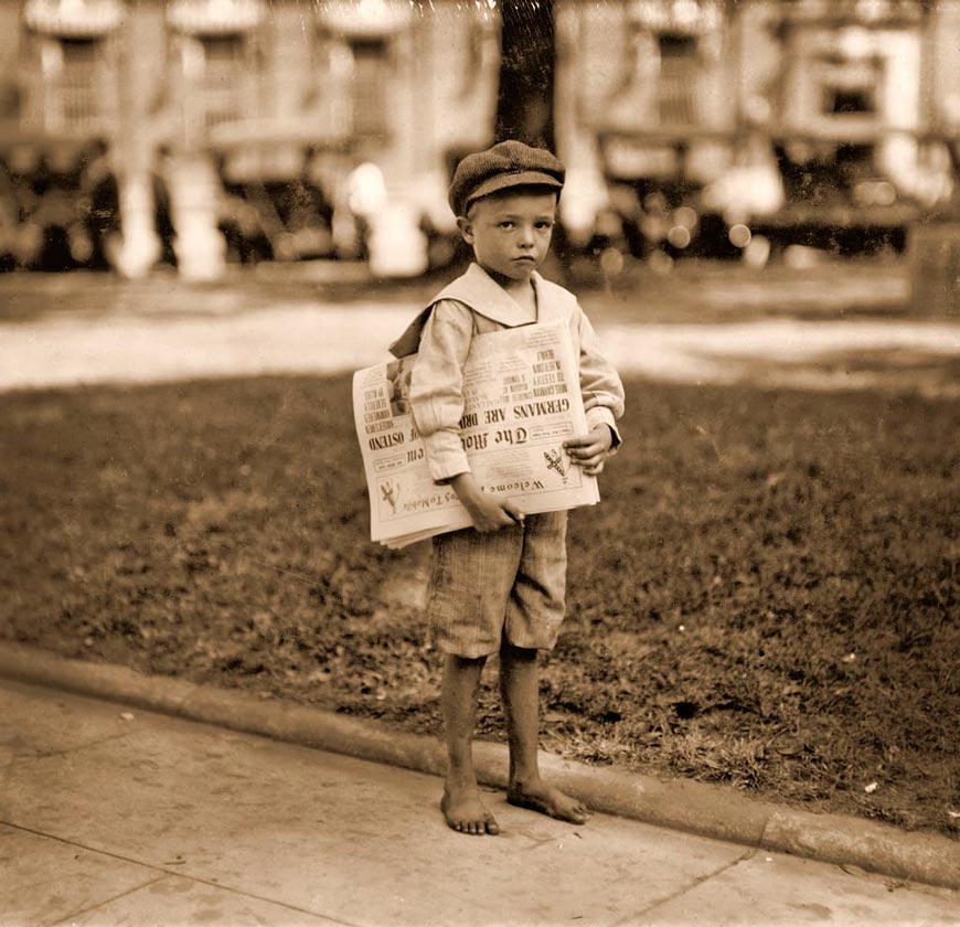 Portrait of a Newspaper seller (Портрет продавца газет), c.1910