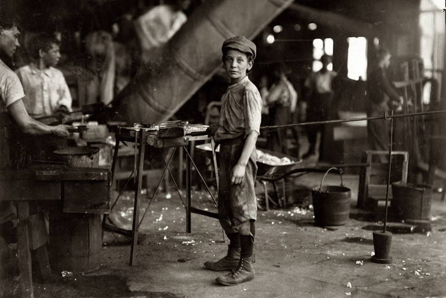 Carrying-In Boy (Мальчик-подручный), June 1911