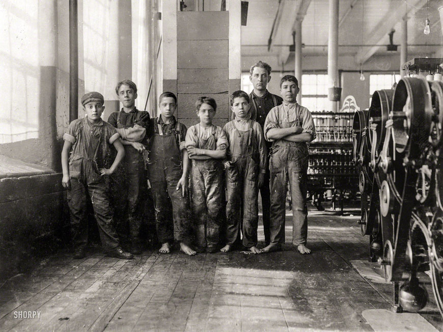 Group of the youngest workers in Spinning Room of Cornell Mill (Группа самых юных работников прядильного цеха Корнельской фабрики), Jan.1912