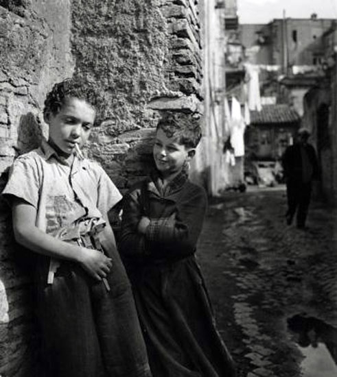 In the Trastevere section of the city (В районе Травестере, Рим), April 1939 Rome, Italy