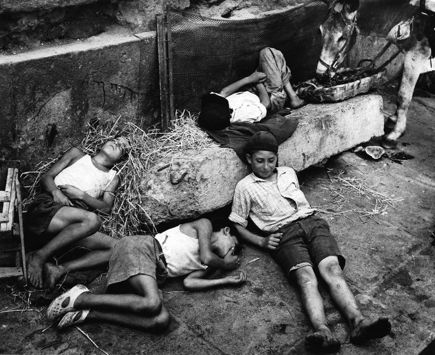 Siesta in the donkey stall (Сиеста в ослином стойле), 1949