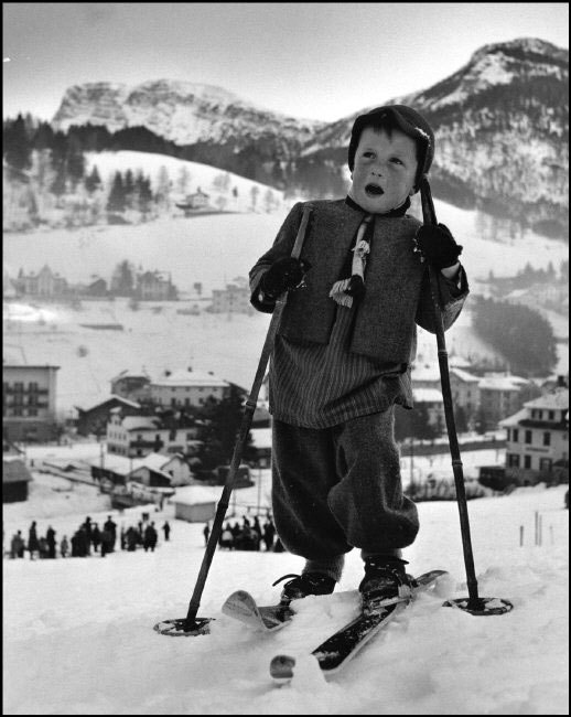 Skiing in the Italian Alps (Катание на лыжах в Итальянских Альпах), 1952