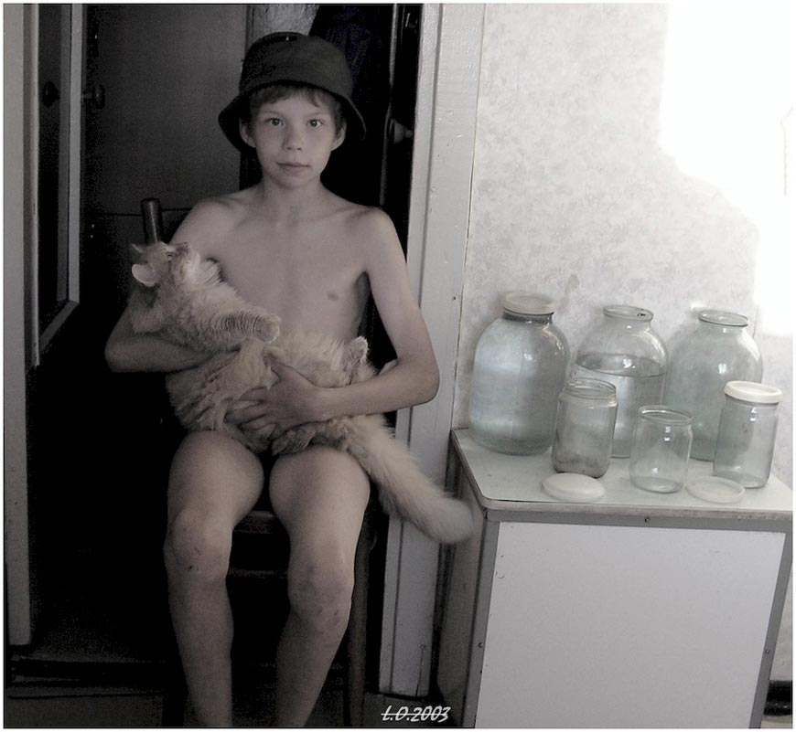 Мальчик с кошкой (Boy with a cat), 2003