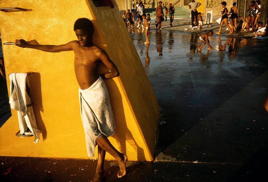 Boy Against a Yellow Platform (Мальчик у жёлтой платформы), 07.1974