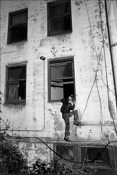 Rat leaving the abandoned hotel (Рэт покидает заброшенный отель), 1983