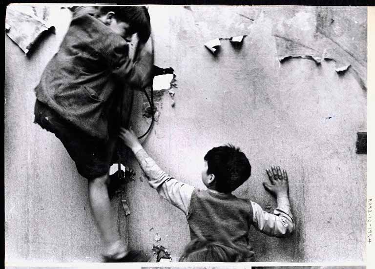 Boys in bombed building (Мальчики в разбомблённом здании), 7 June 1954 