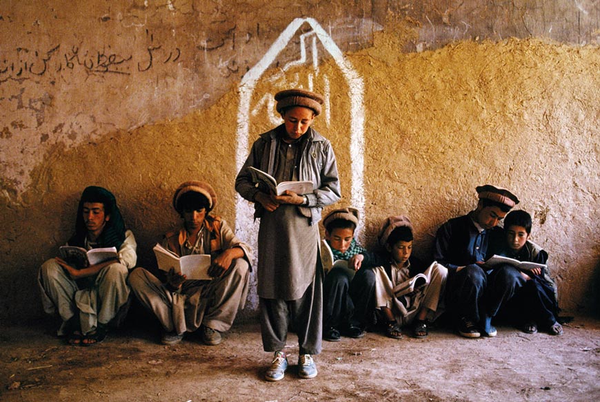 Boys studying at school (Мальчики на занятиях в школе), 2002